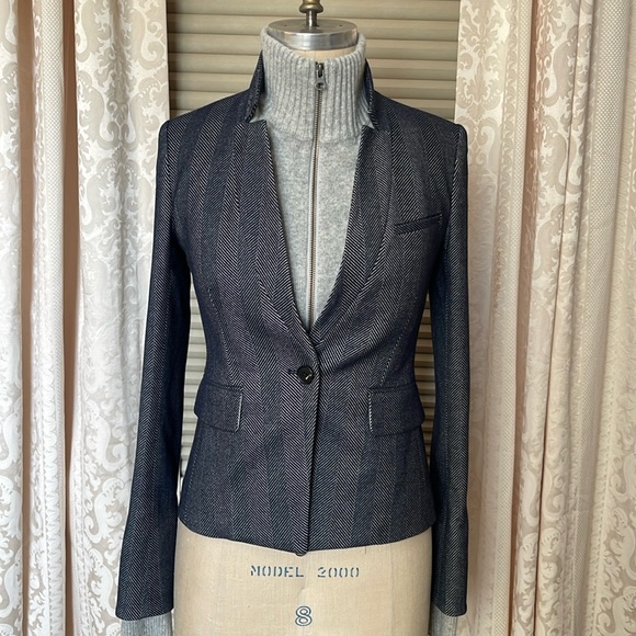 Veronica Beard classic Dickie jacket in blue . Size 2 (F) - Picture 2 of 11